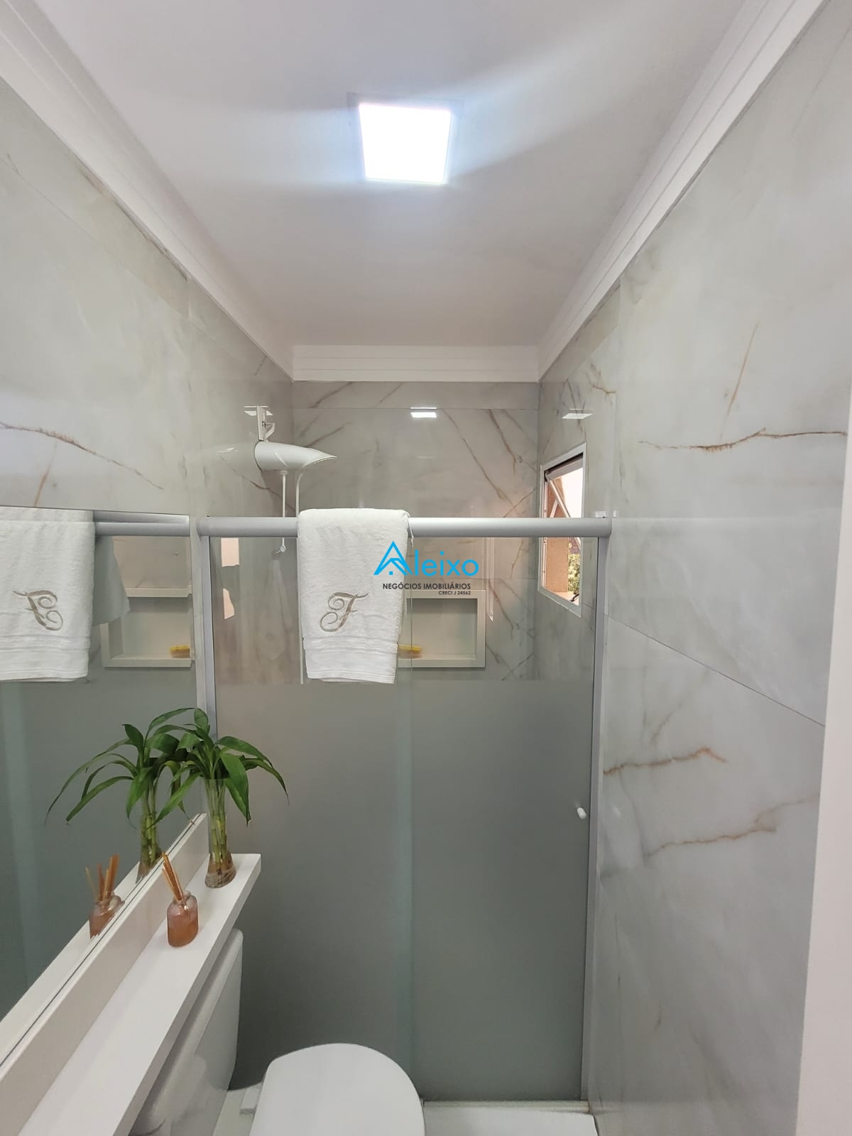 Casa de Condomínio com 3 quartos à venda — foto 9 de 11