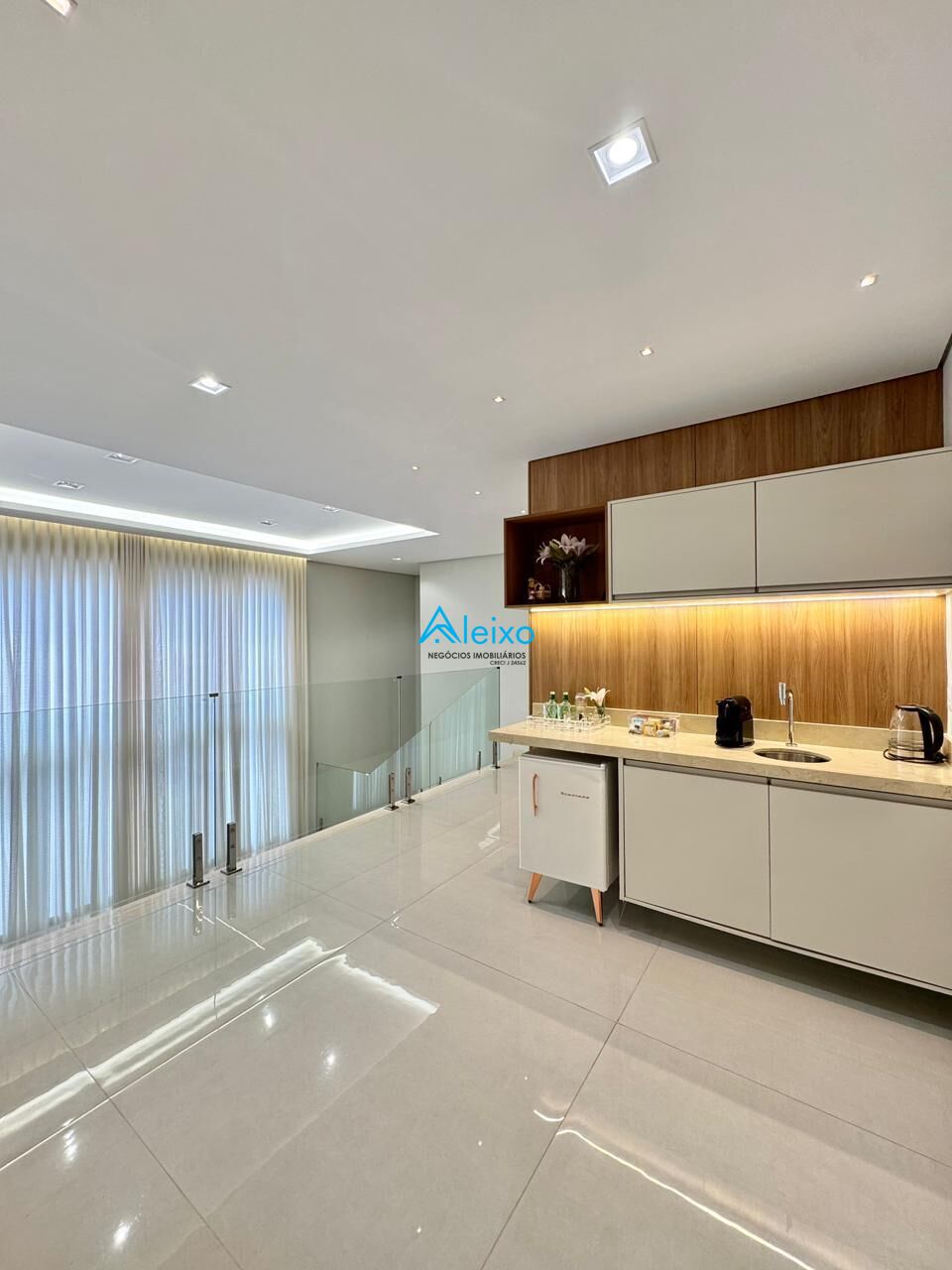 Casa com 4 quartos à venda, 425m² — foto 8 de 37