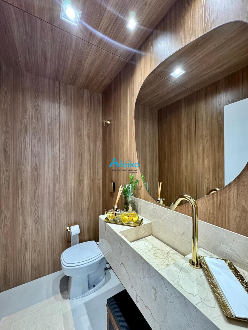 Casa com 4 quartos à venda, 425m² — foto 26 de 37
