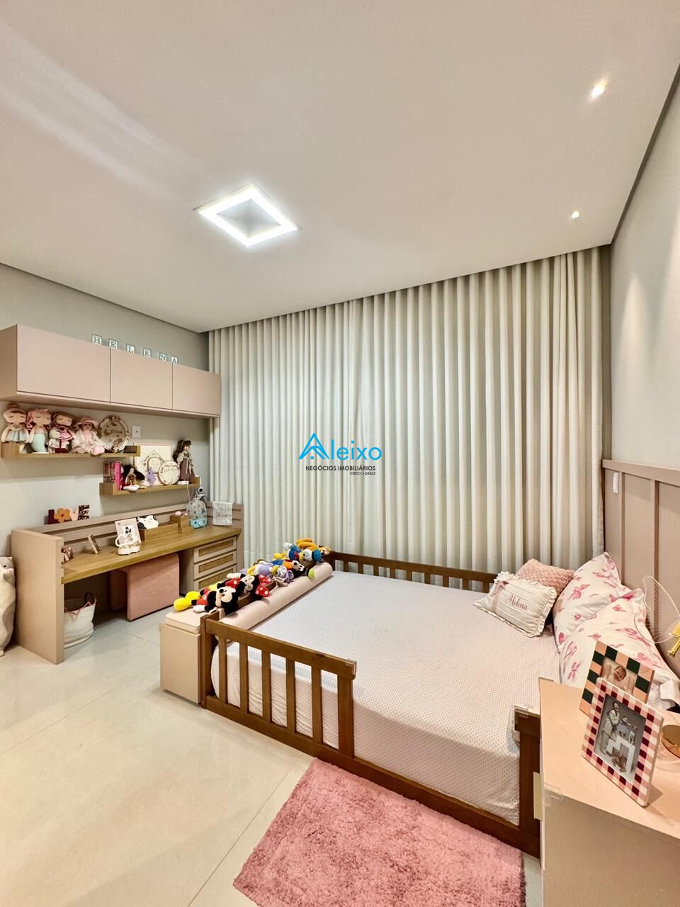Casa com 4 quartos à venda, 425m² — foto 30 de 37