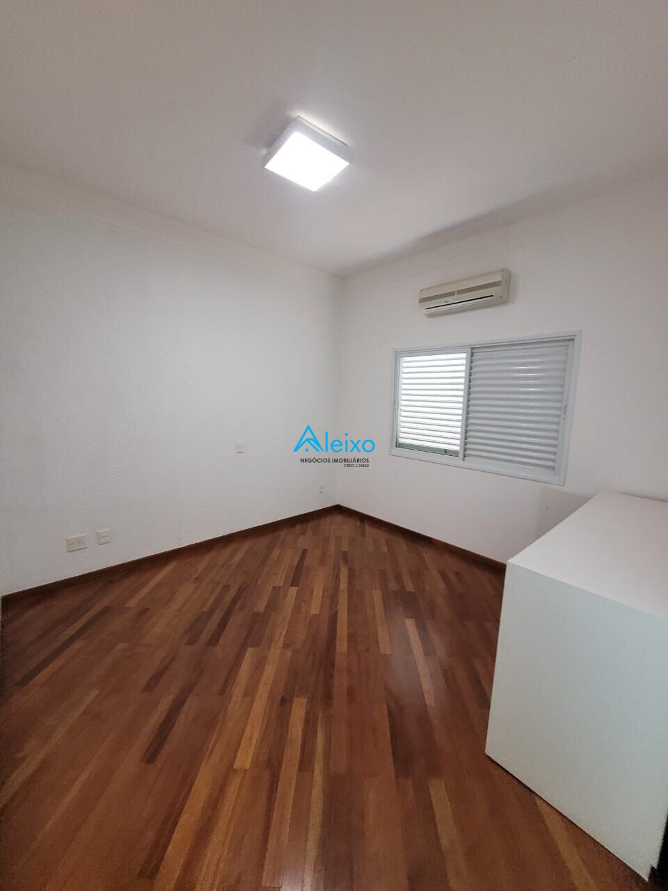 Casa com 3 quartos à venda, 490m² — foto 8 de 22