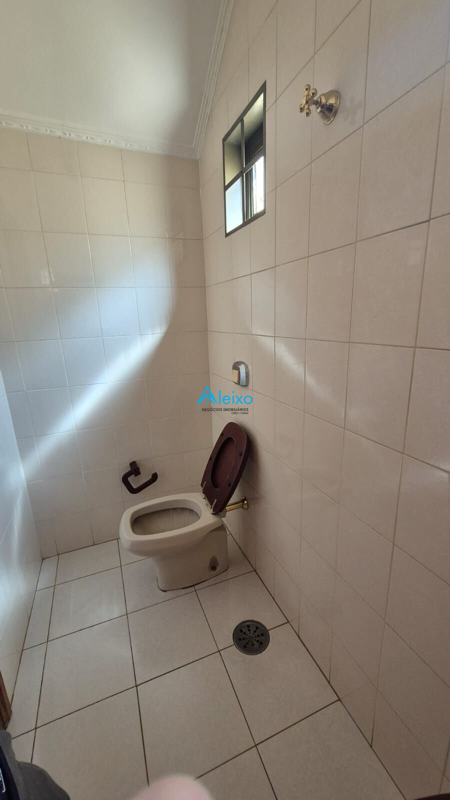 Casa com 5 quartos para aluguel, 284m² — foto 18 de 60