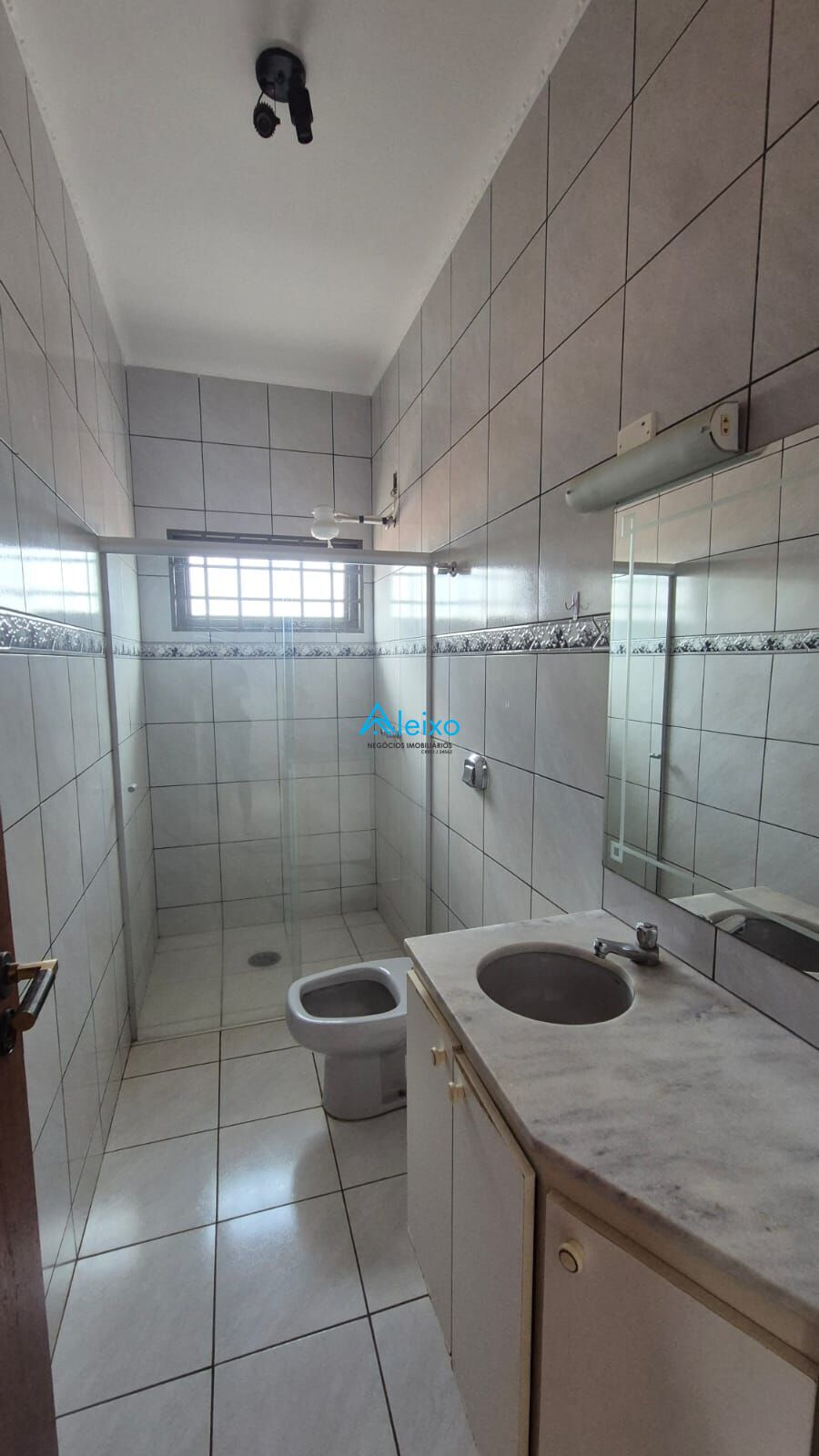 Casa com 5 quartos para aluguel, 284m² — foto 49 de 60