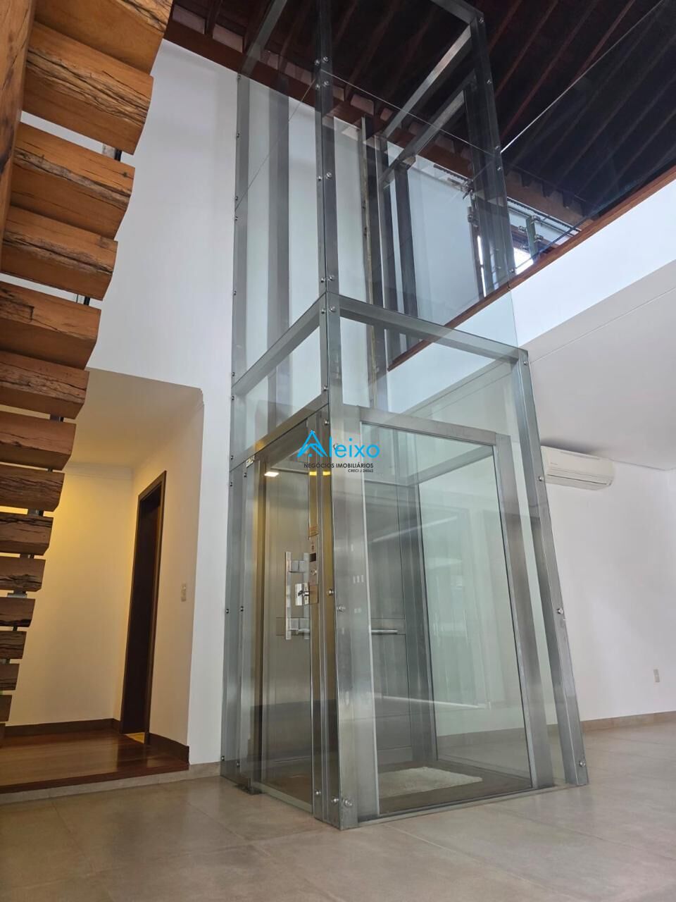 Casa com 5 quartos à venda, 362m² — foto 11 de 24
