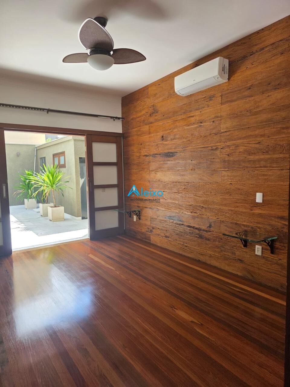 Casa com 5 quartos à venda, 362m² — foto 8 de 24