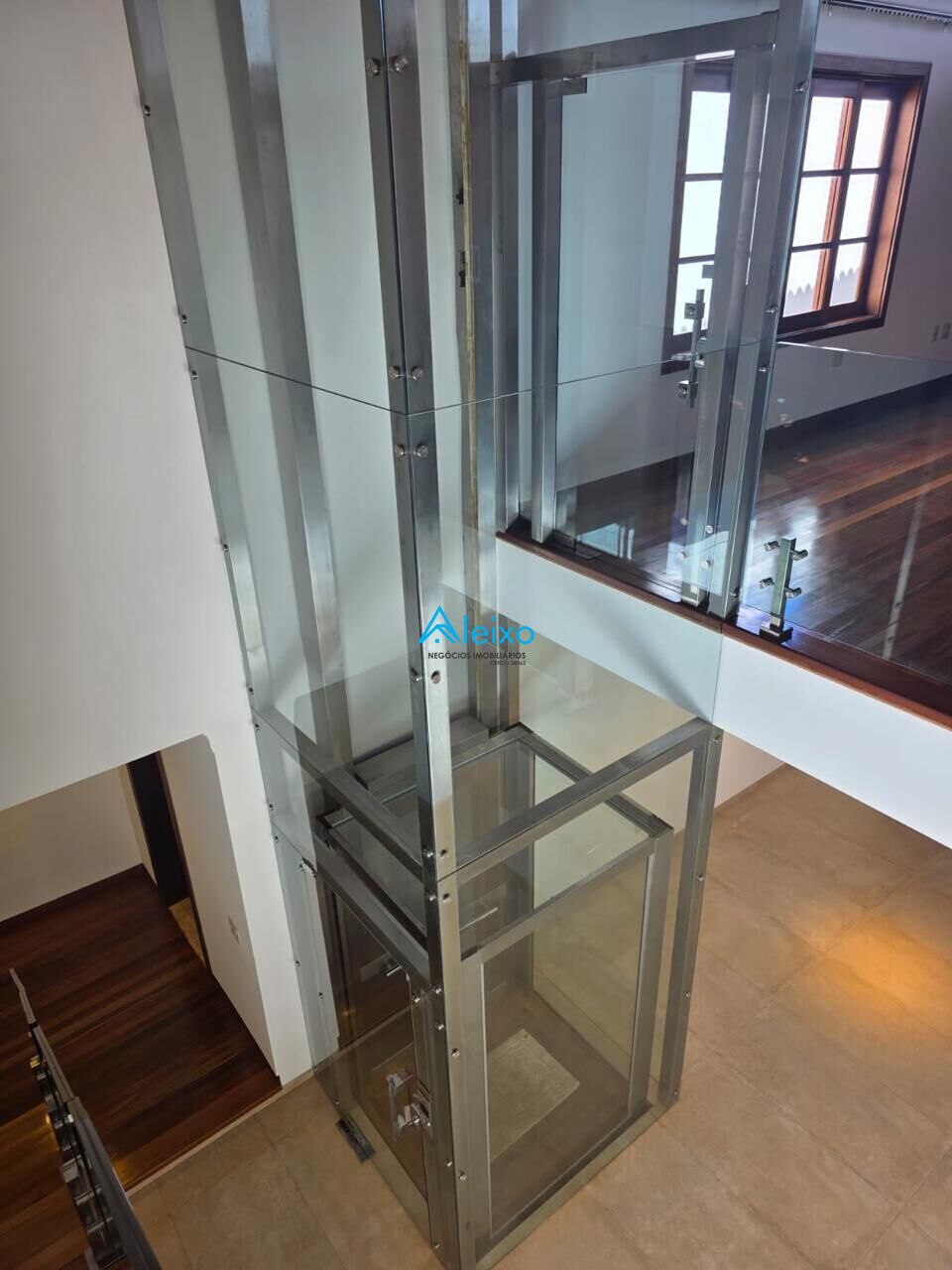 Casa com 5 quartos à venda, 362m² — foto 10 de 24