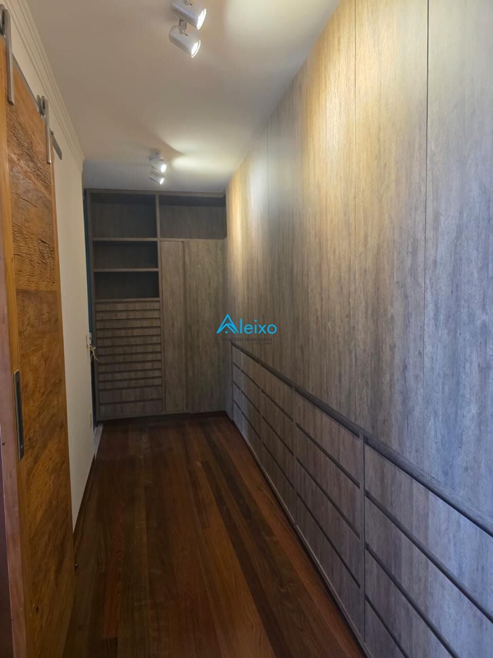 Casa com 5 quartos à venda, 362m² — foto 14 de 24