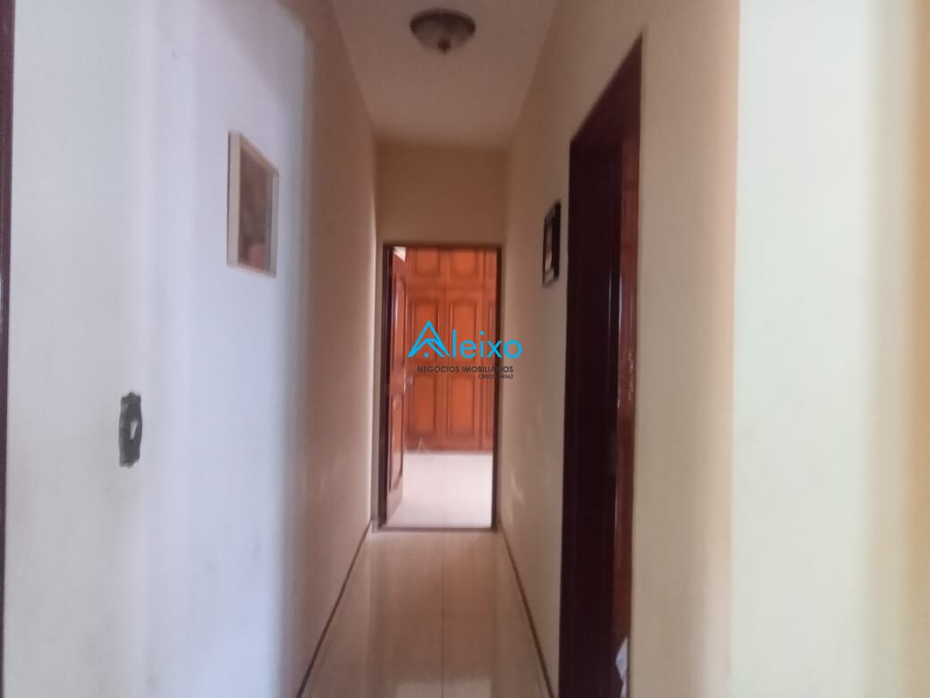 Casa com 3 quartos à venda, 406m² — foto 14 de 20