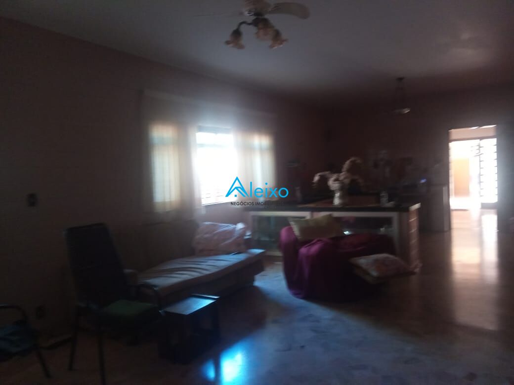 Casa com 3 quartos à venda, 406m² — foto 6 de 20