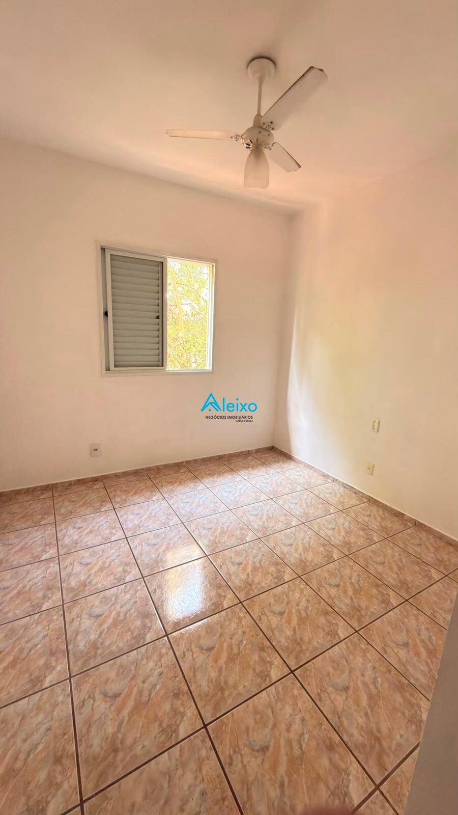 Apartamento com 2 quartos à venda, 60m² — foto 8 de 15
