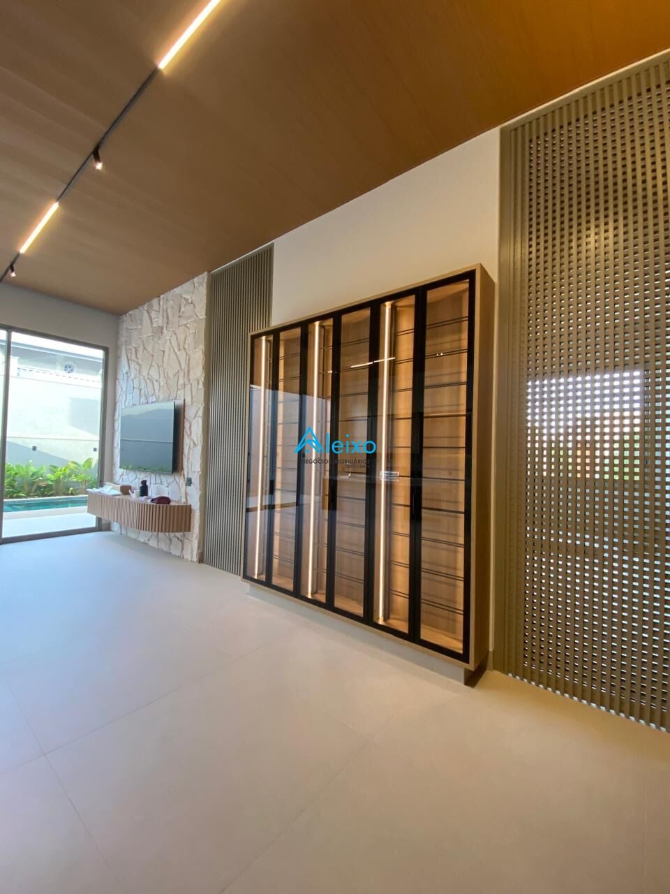 Casa com 4 quartos à venda, 387m² — foto 8 de 28