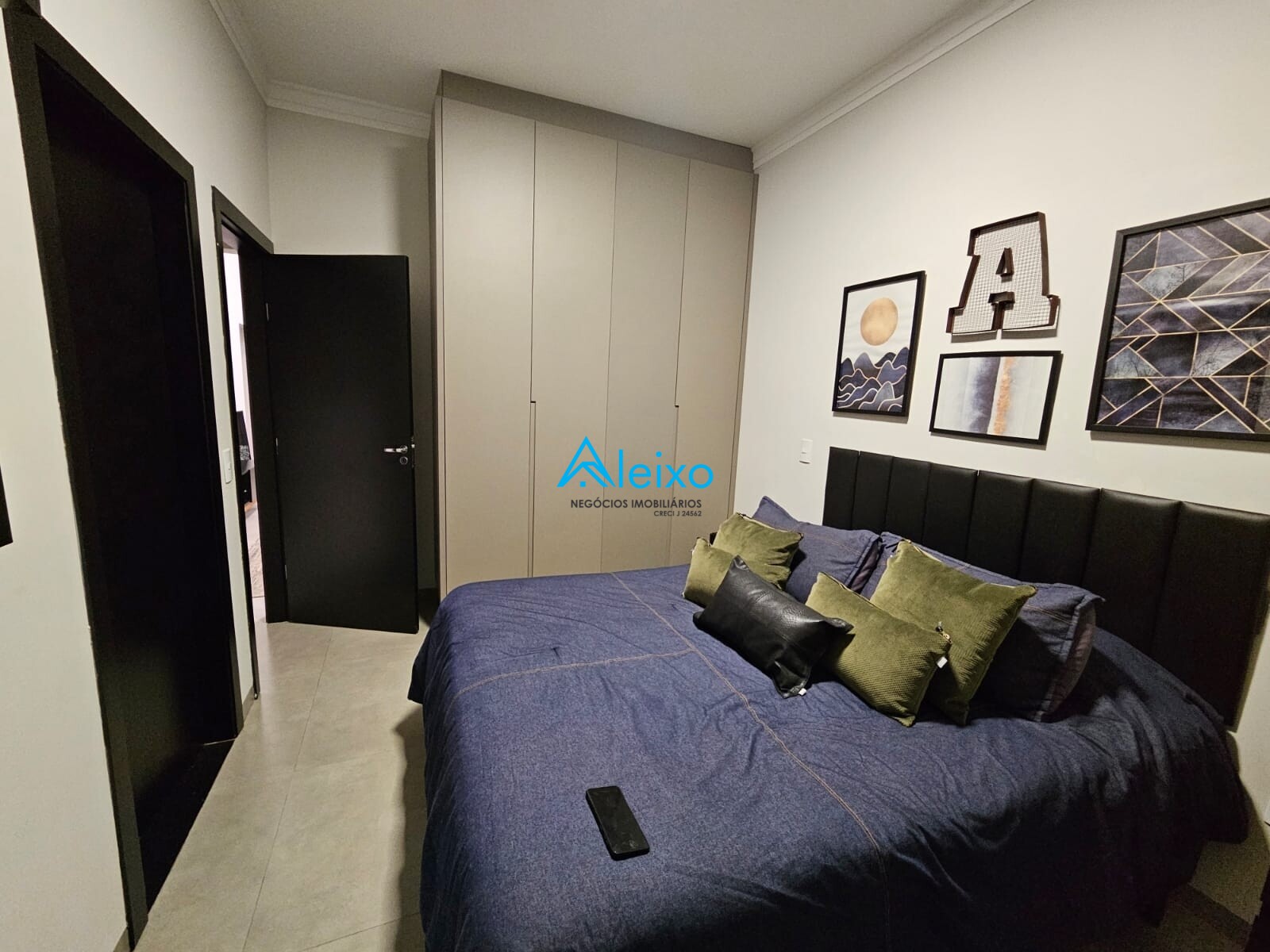Casa de Condomínio com 3 quartos à venda — foto 5 de 11