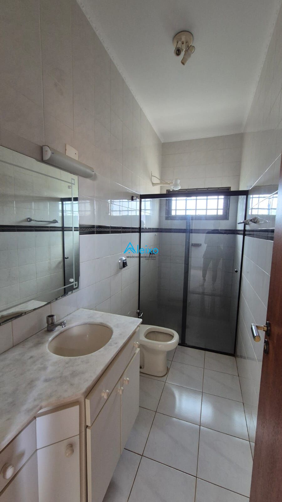 Casa com 5 quartos à venda, 284m² — foto 27 de 40