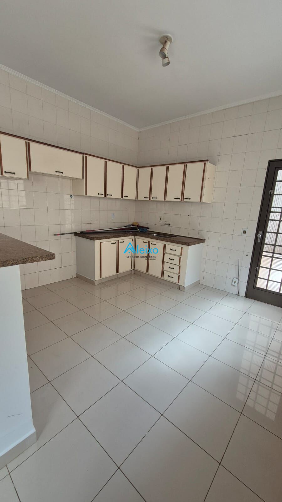 Casa com 5 quartos à venda, 284m² — foto 4 de 40