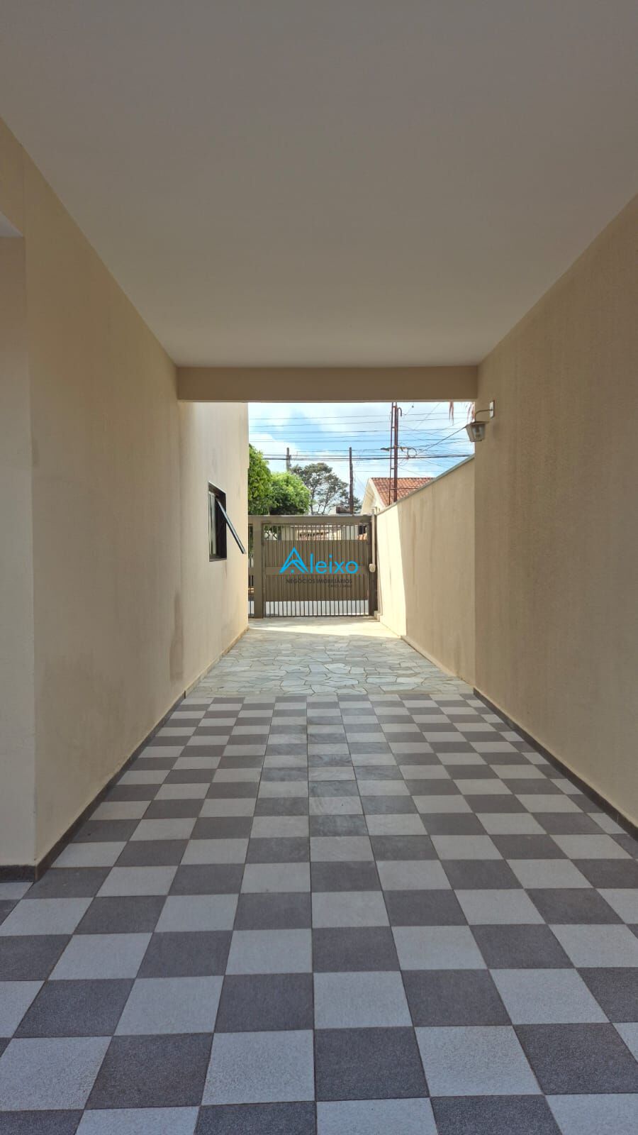 Casa com 5 quartos à venda, 284m² — foto 40 de 40