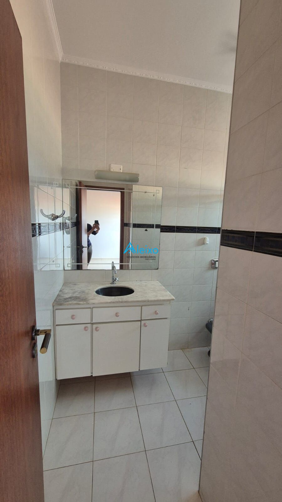 Casa com 5 quartos à venda, 284m² — foto 28 de 40