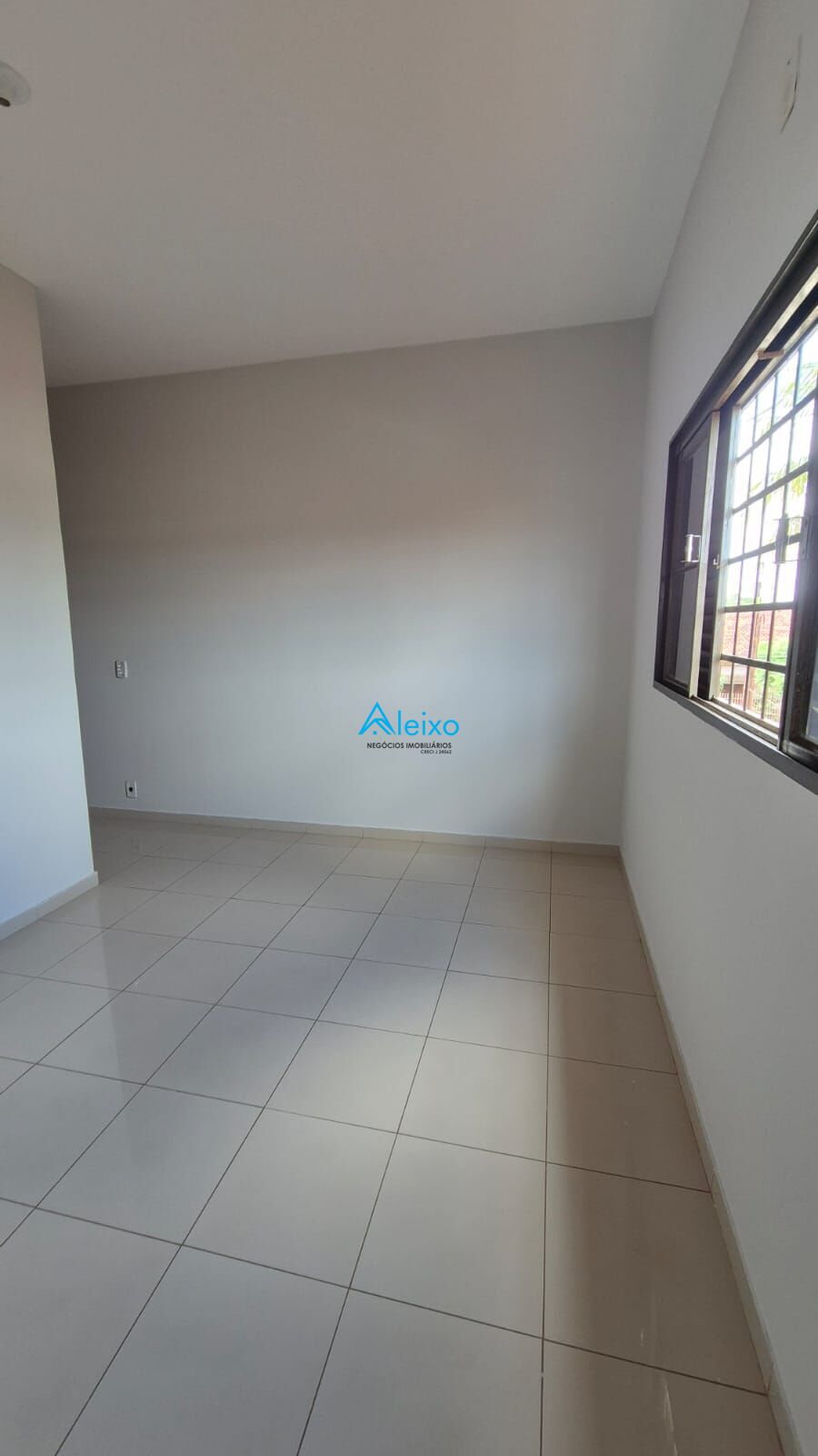 Casa com 5 quartos à venda, 284m² — foto 18 de 40