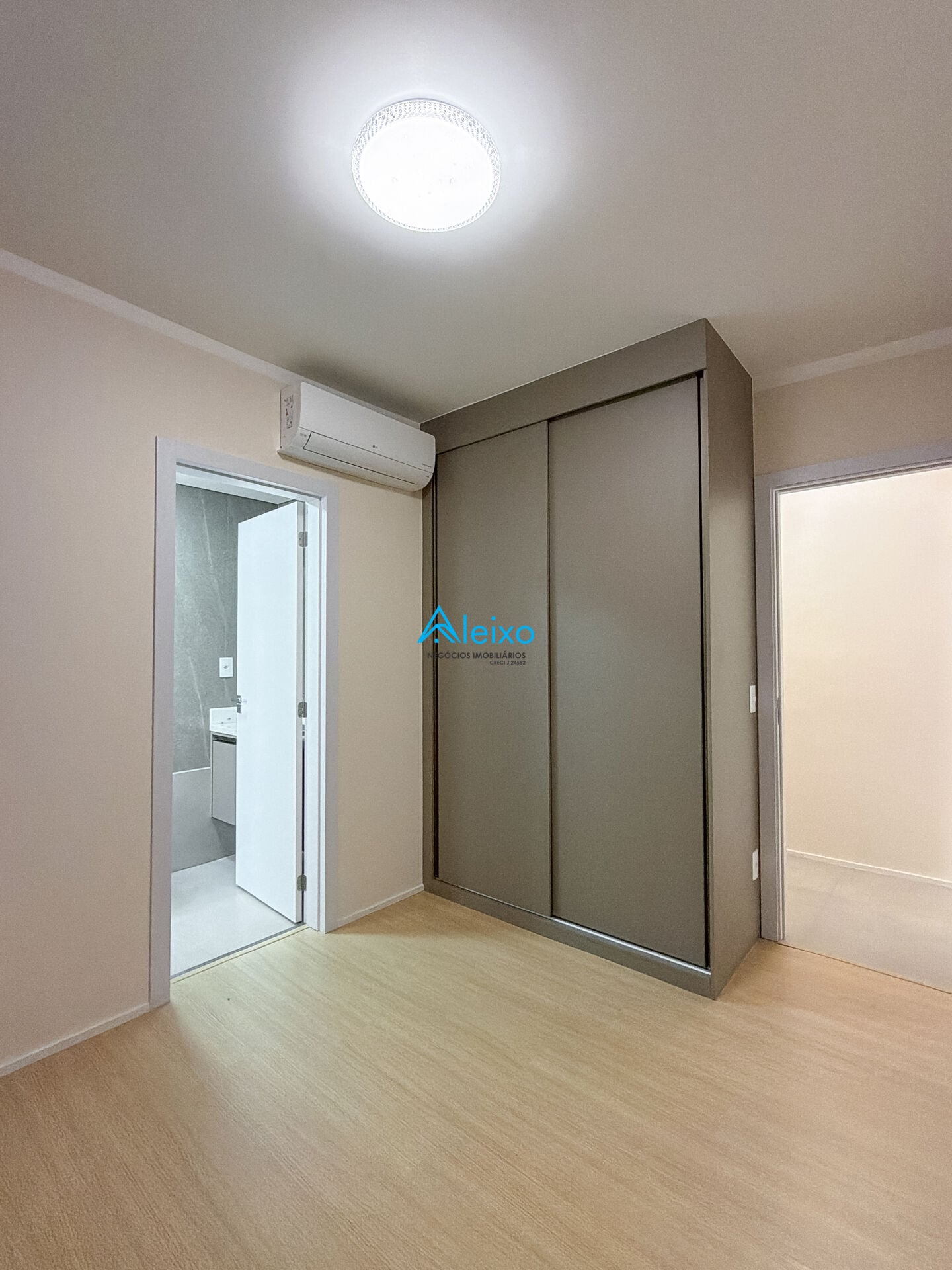 Apartamento com 2 quartos à venda, 73m² — foto 11 de 47