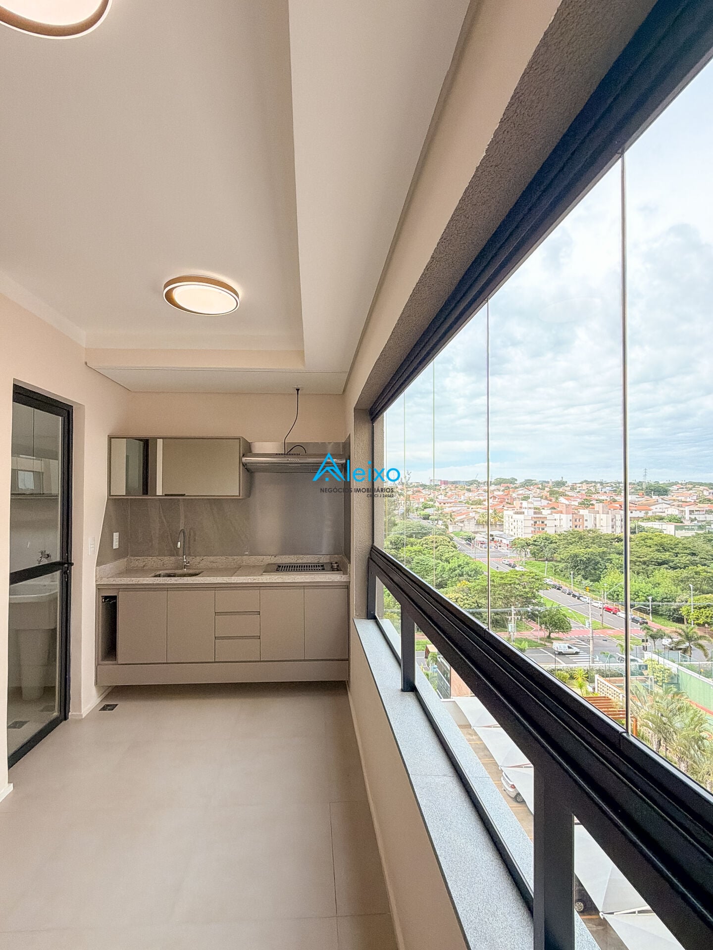 Apartamento com 2 quartos à venda, 73m² — foto 4 de 47
