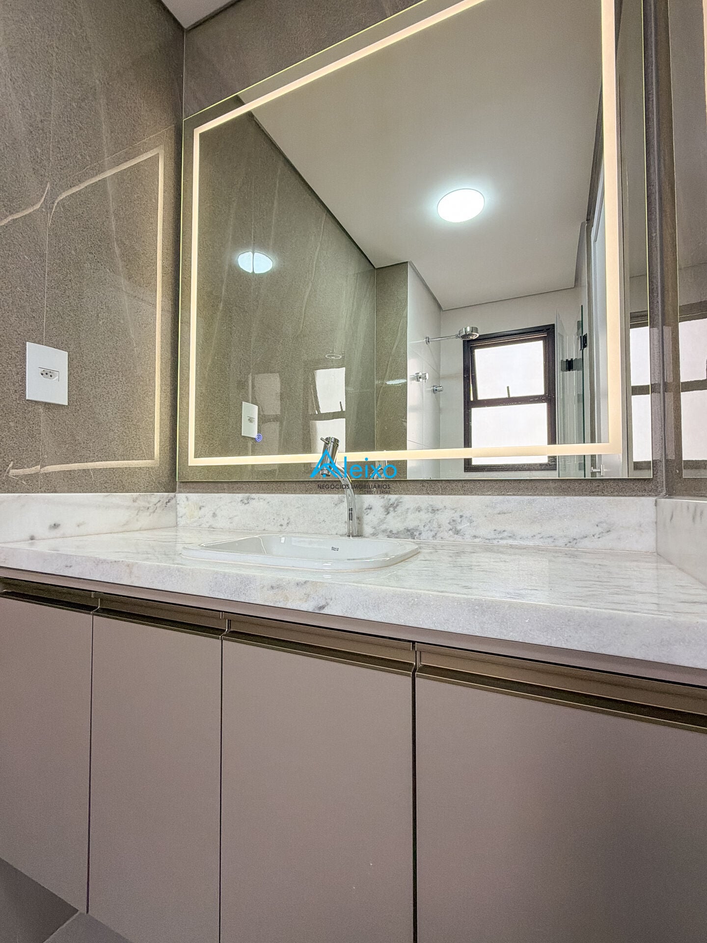 Apartamento com 2 quartos à venda, 73m² — foto 12 de 47