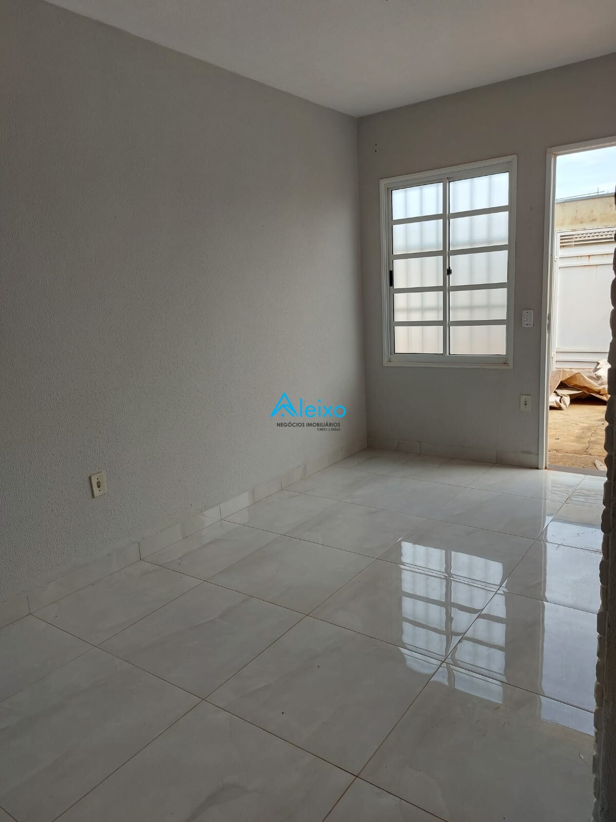 Casa com 2 quartos à venda — foto 4 de 6
