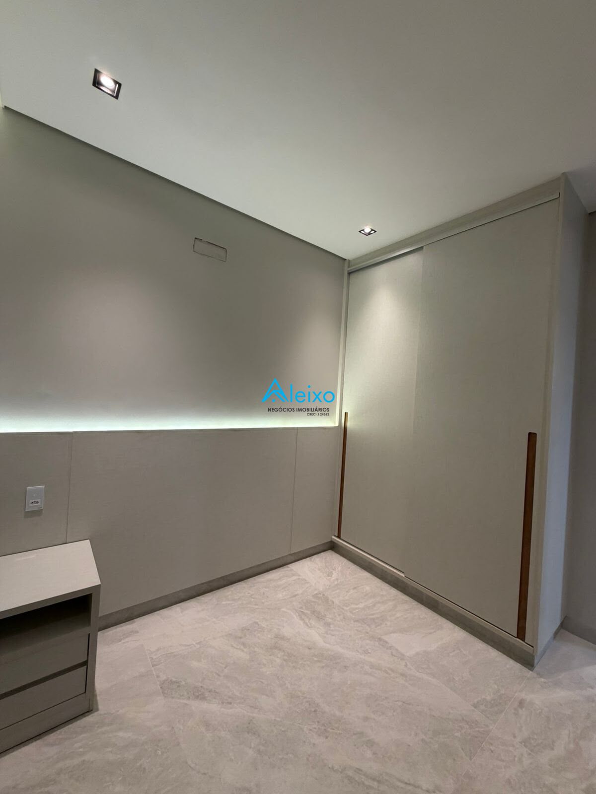 Casa de Condomínio com 3 quartos à venda, 190m² — foto 7 de 15