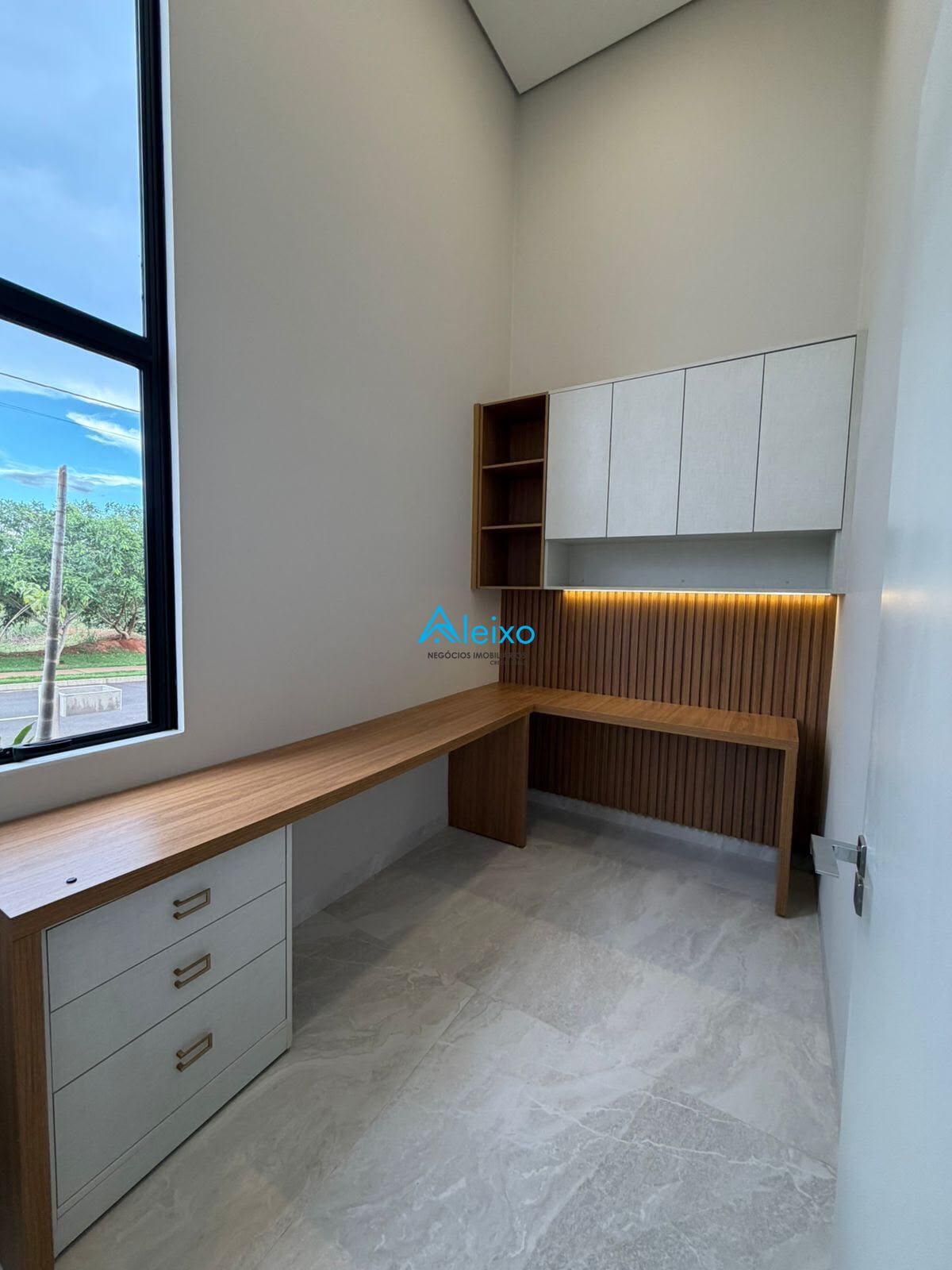Casa de Condomínio com 3 quartos à venda, 190m² — foto 9 de 15