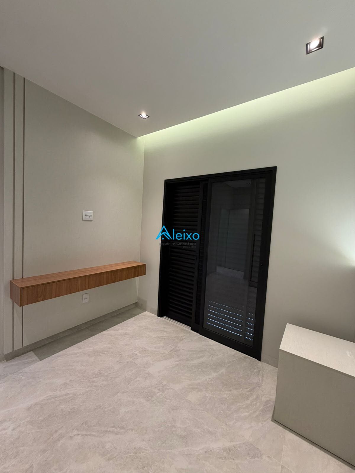 Casa de Condomínio com 3 quartos à venda, 190m² — foto 8 de 15