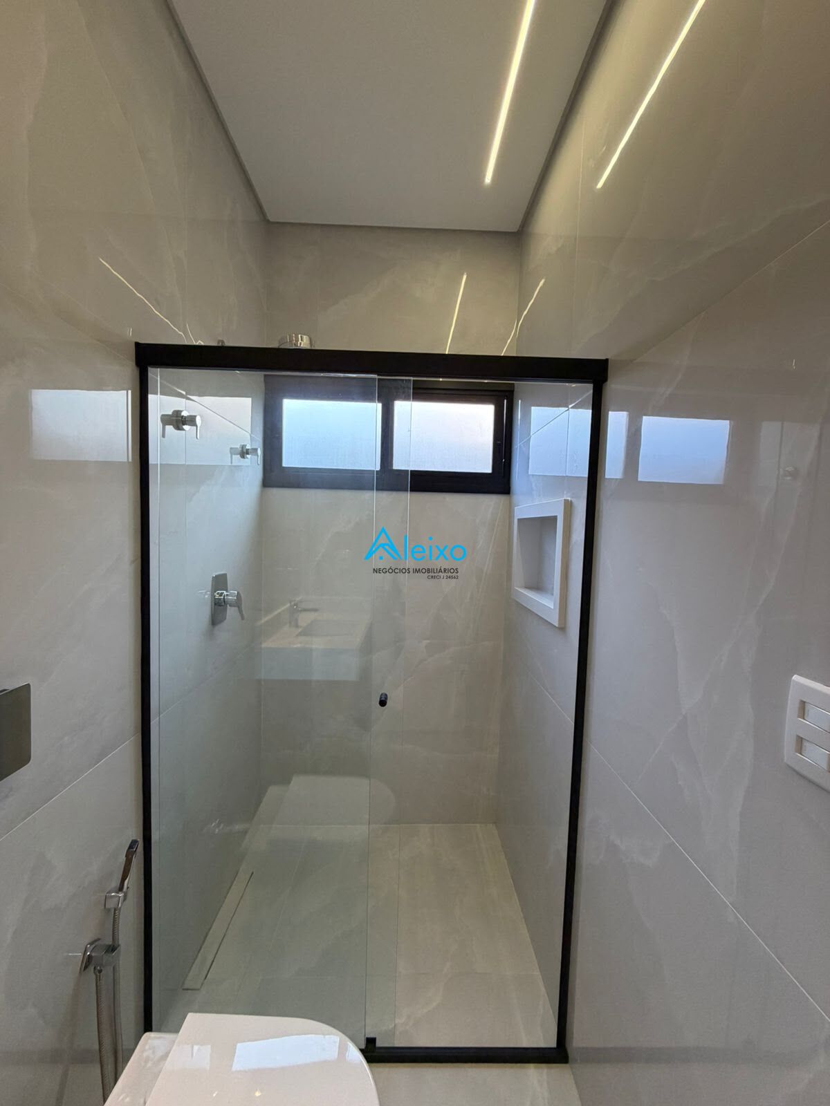 Casa de Condomínio com 3 quartos à venda, 190m² — foto 13 de 15