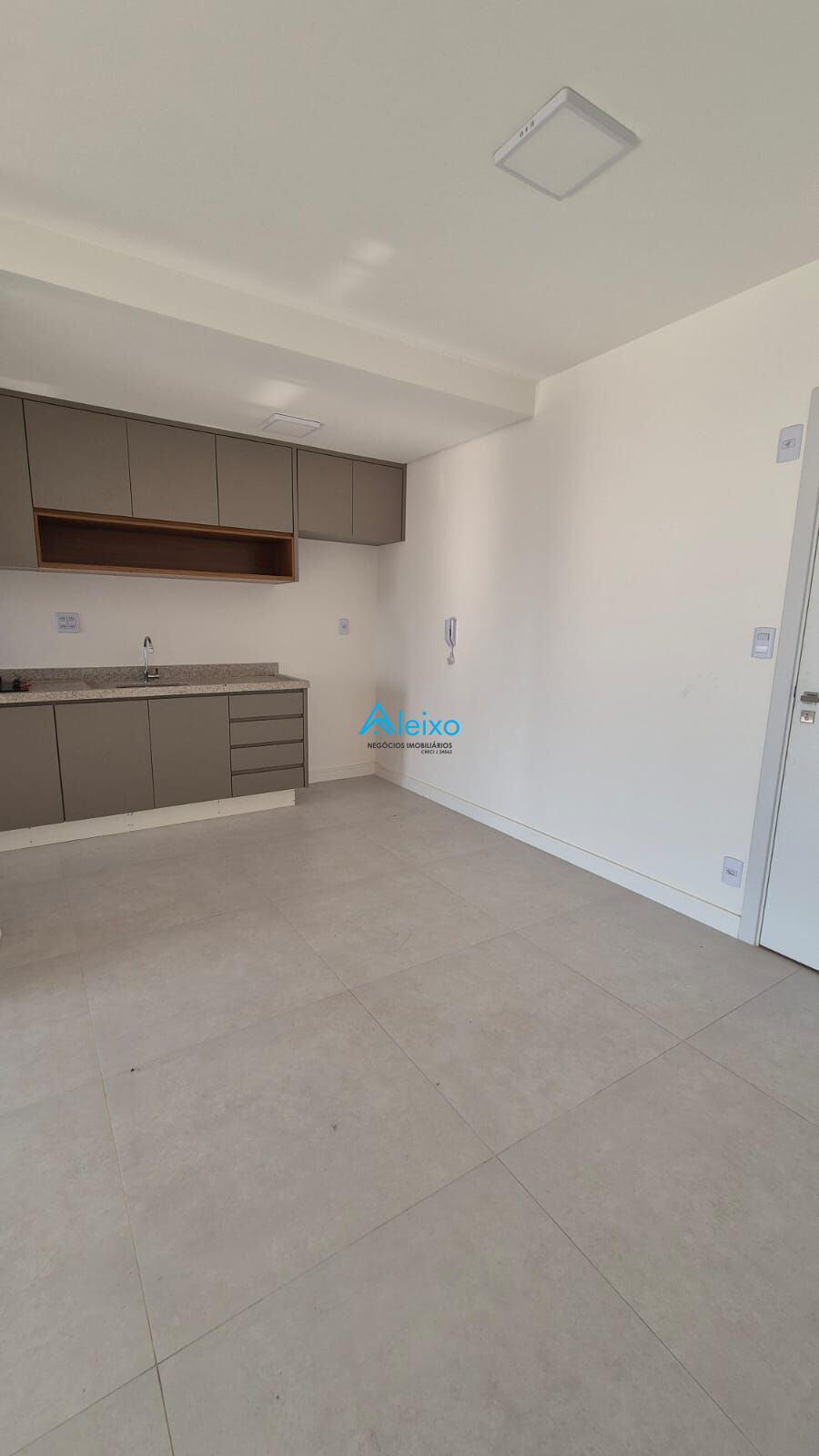 Apartamento com 2 quartos para aluguel, 78m² — foto 9 de 40