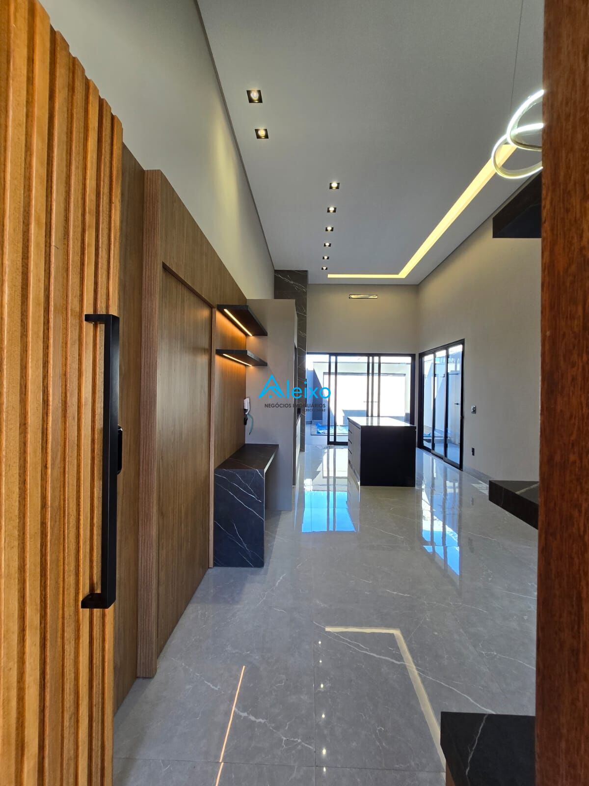 Casa com 3 quartos à venda, 117m² — foto 8 de 24