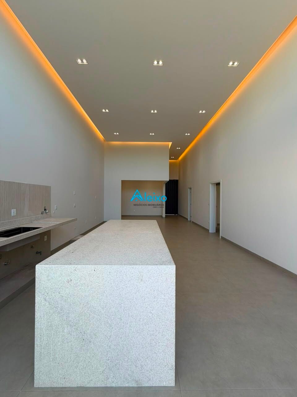 Casa de Condomínio com 3 quartos à venda, 190m² — foto 4 de 10