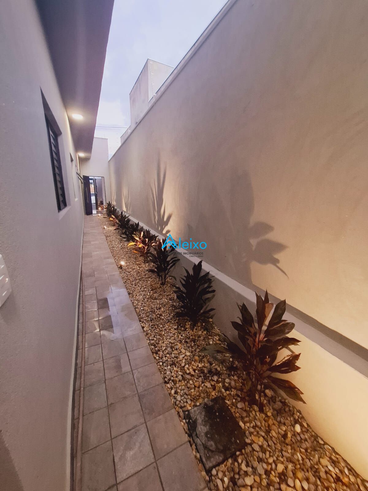 Casa com 3 quartos à venda, 180m² — foto 23 de 27