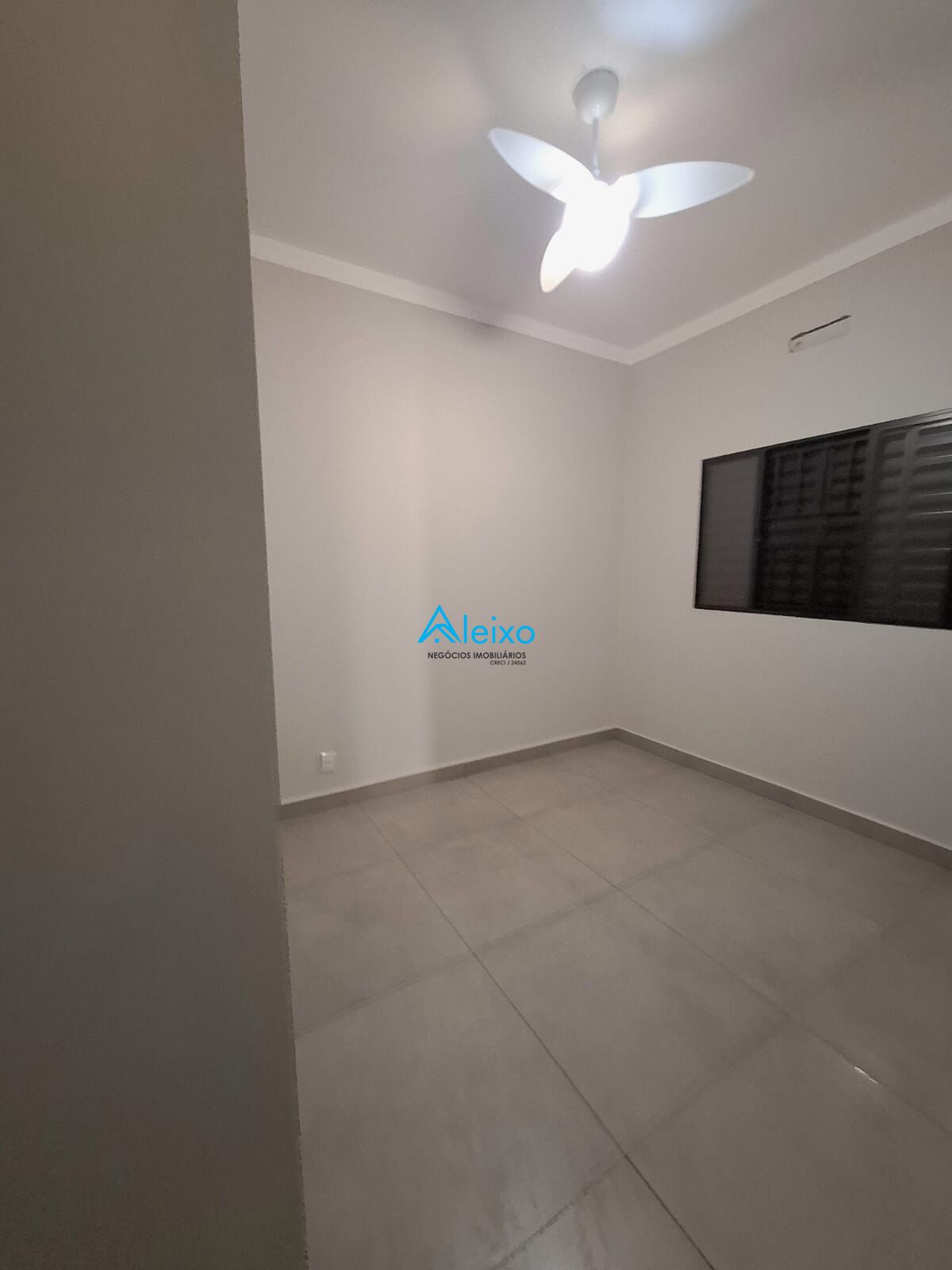 Casa com 3 quartos à venda, 180m² — foto 10 de 27
