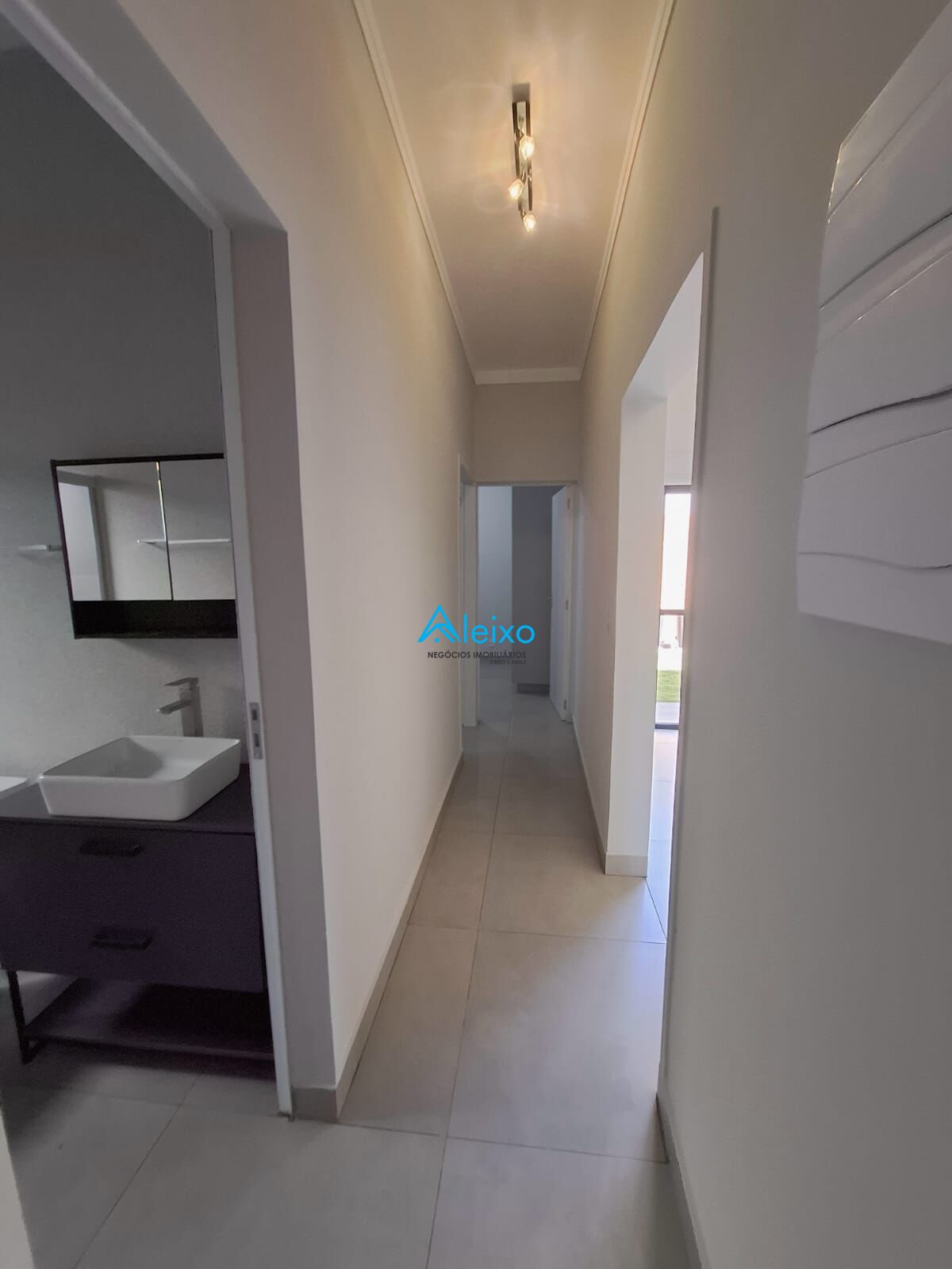 Casa com 3 quartos à venda, 180m² — foto 18 de 27