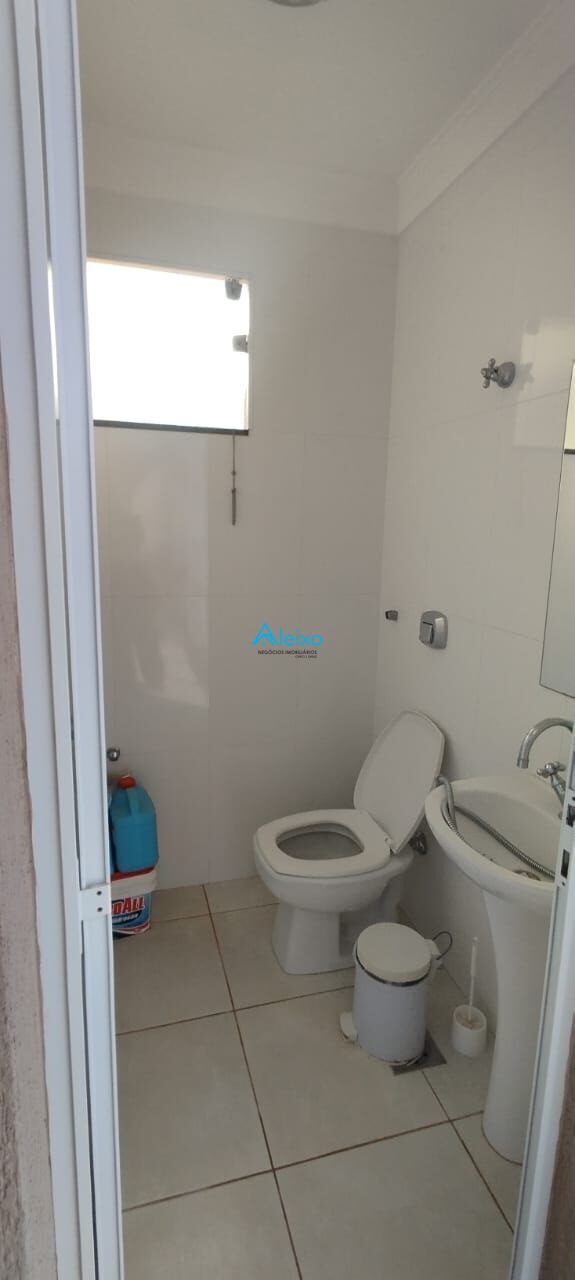 Casa de Condomínio com 3 quartos à venda, 180m² — foto 13 de 17