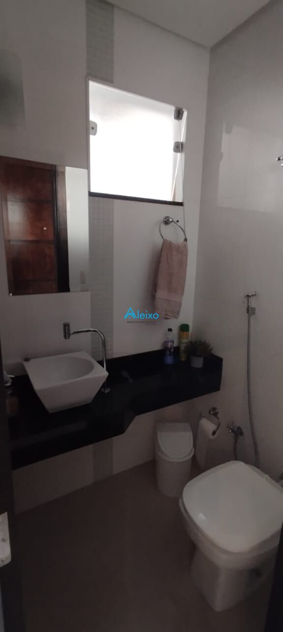 Casa de Condomínio com 3 quartos à venda, 180m² — foto 16 de 17