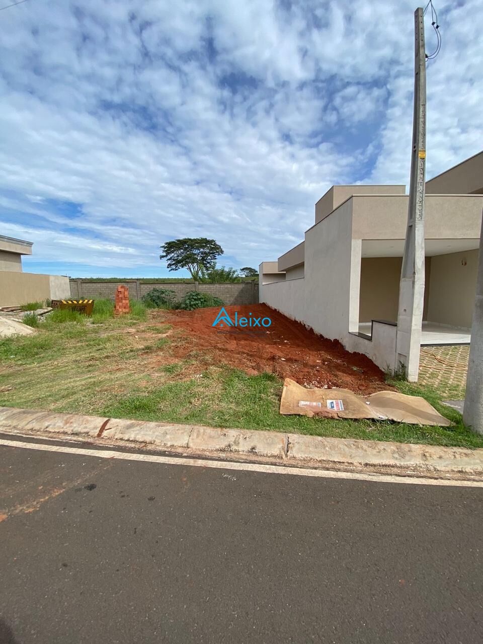 Terreno / Lote / Condomínio à venda — foto 13 de 13
