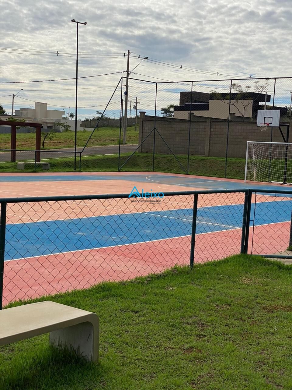 Terreno / Lote / Condomínio à venda — foto 6 de 13