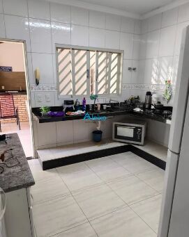Casa com 3 quartos à venda — foto 9 de 18