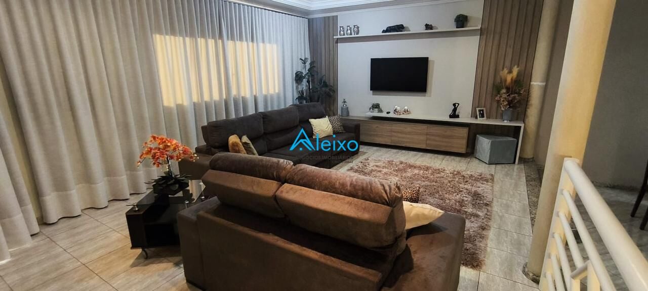 Sobrado com 3 quartos à venda, 380m² — foto 7 de 19
