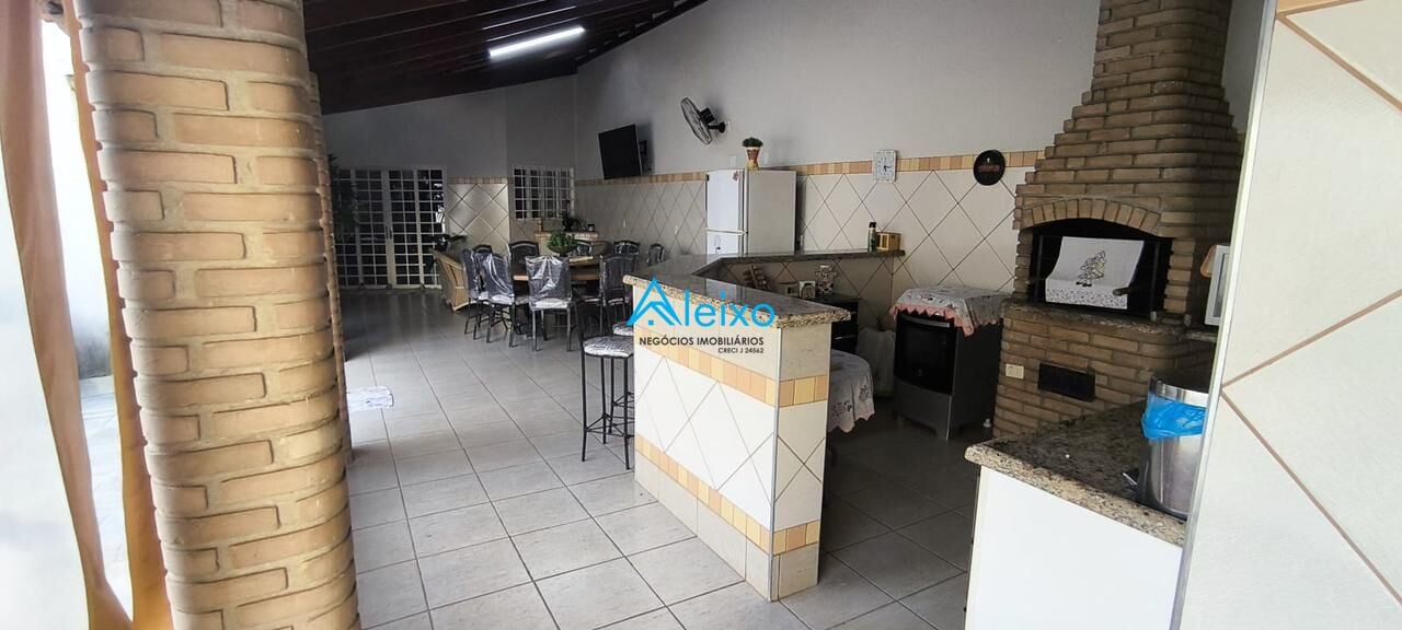 Sobrado com 3 quartos à venda, 380m² — foto 4 de 19