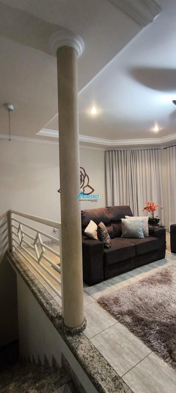 Sobrado com 3 quartos à venda, 380m² — foto 8 de 19