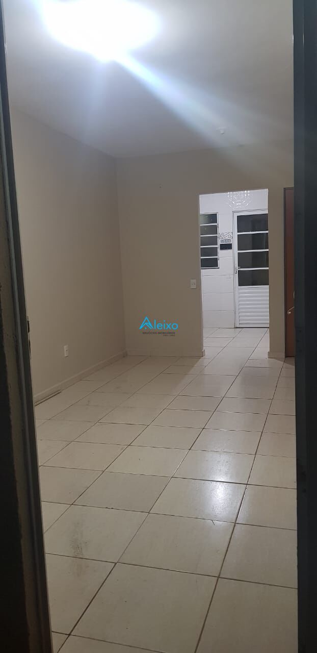 Casa com 2 quartos para aluguel — foto 5 de 10