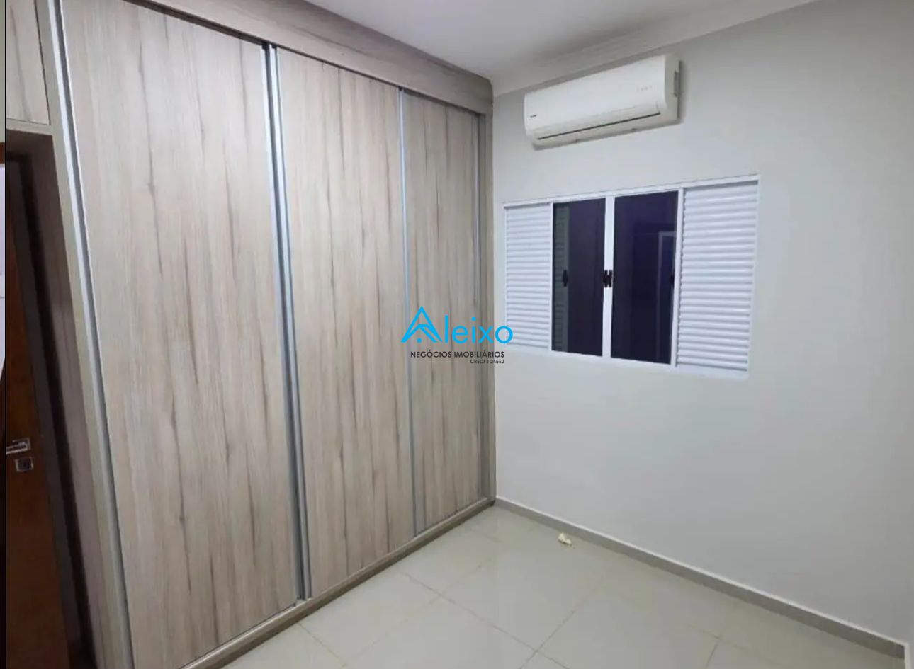 Casa de Condomínio com 3 quartos à venda, 163m² — foto 13 de 16