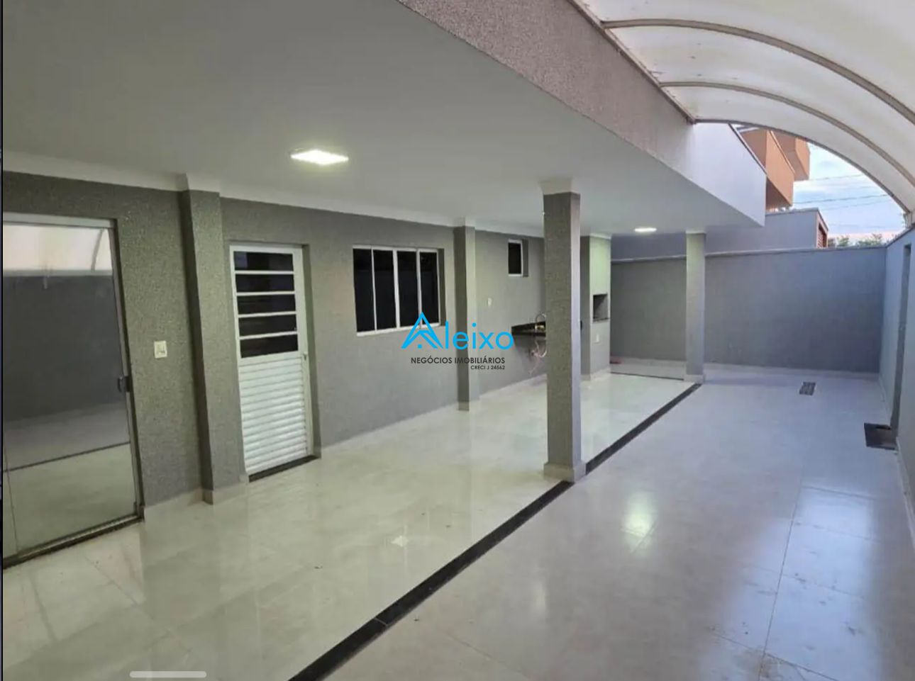 Casa de Condomínio com 3 quartos à venda, 163m² — foto 4 de 16