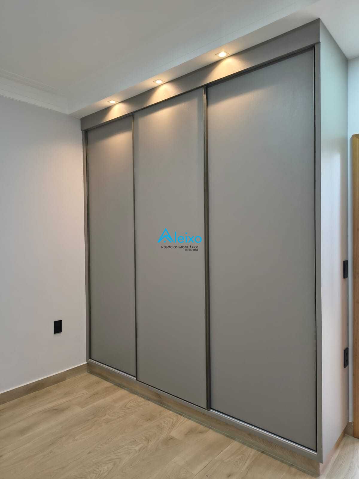 Casa com 2 quartos à venda, 141m² — foto 31 de 37