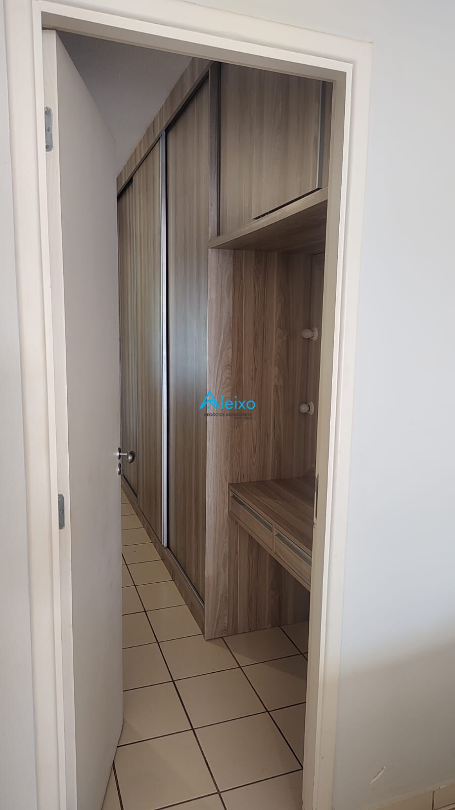 Casa de Condomínio com 3 quartos à venda, 180m² — foto 11 de 19