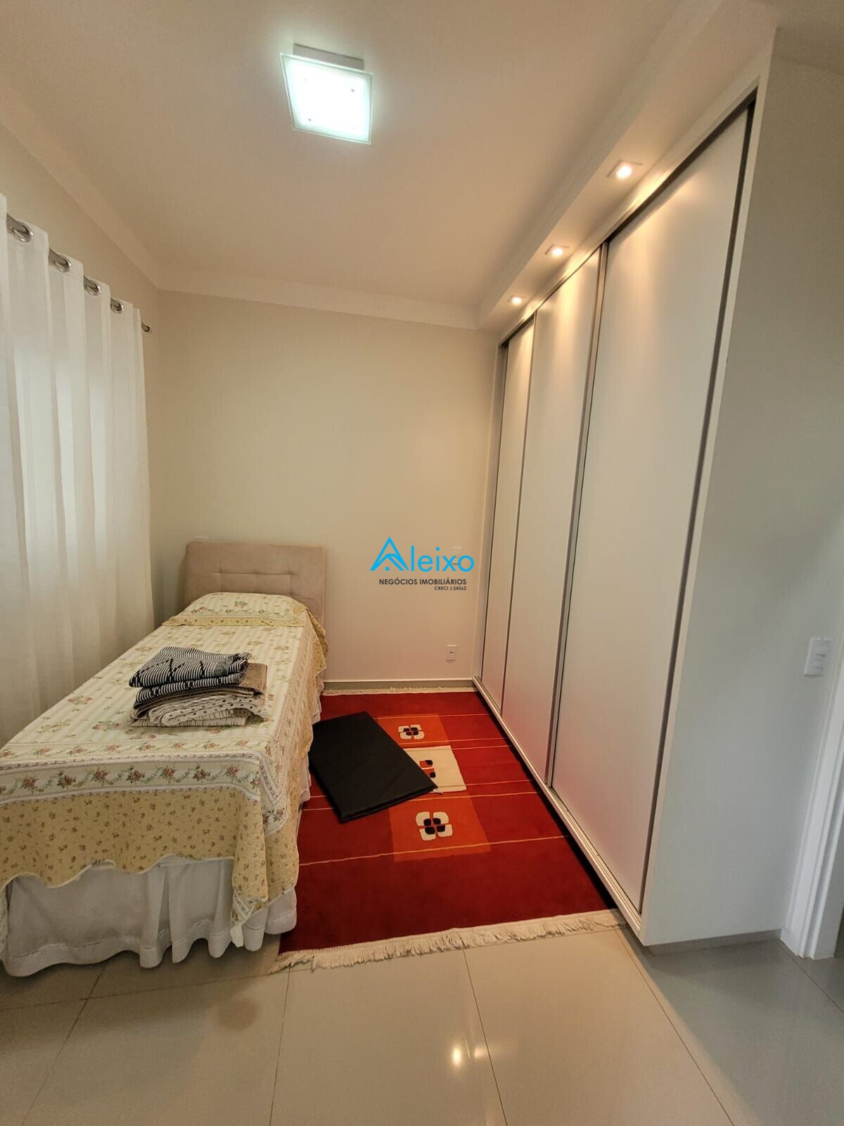 Casa com 3 quartos à venda — foto 15 de 20