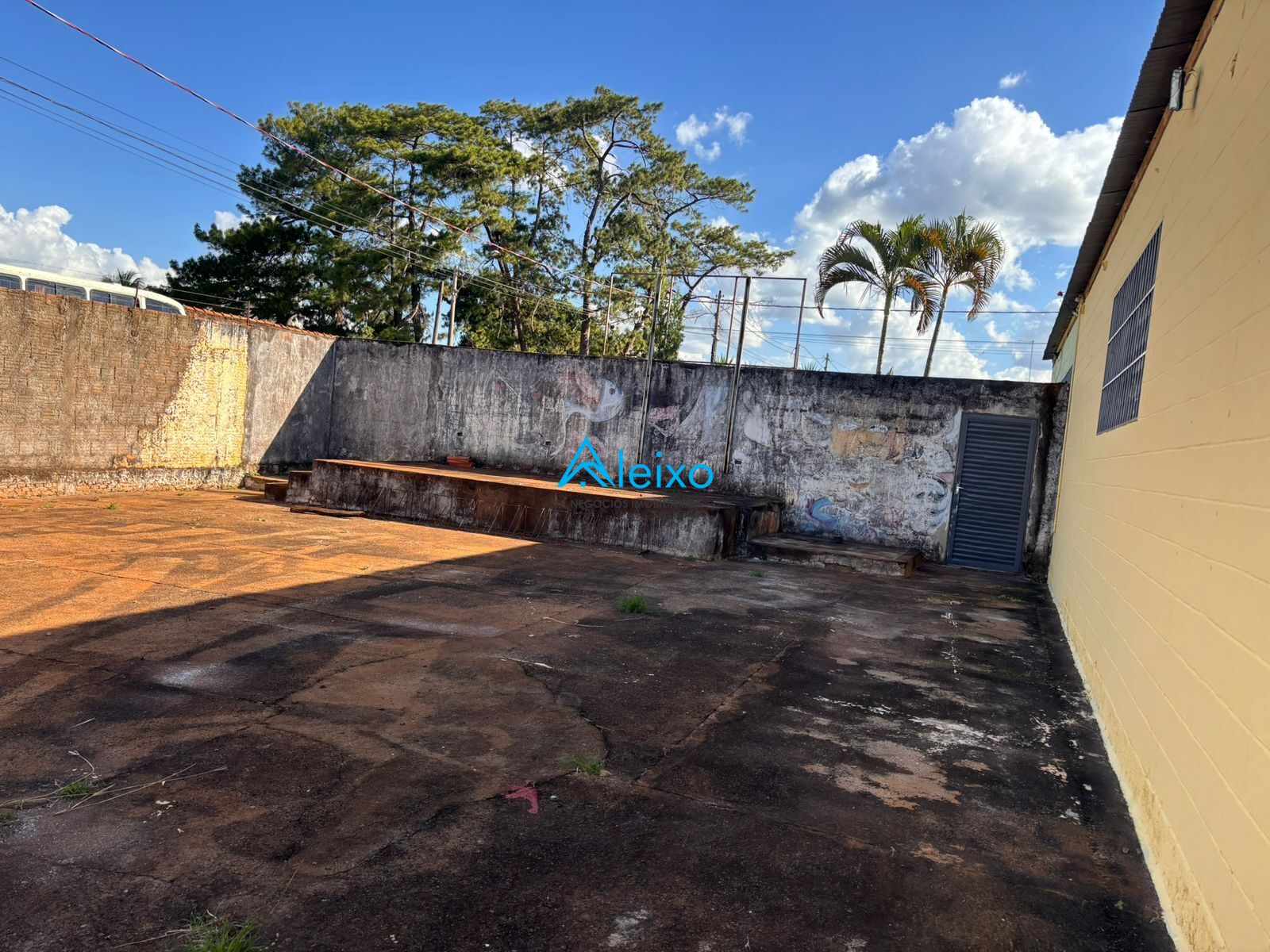 Loja / Salão / Ponto Comercial para aluguel, 251m² — foto 11 de 12